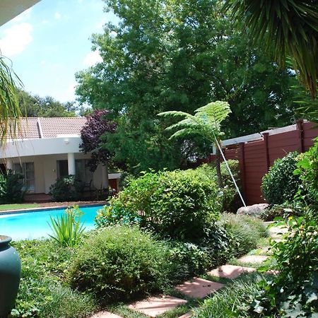 Sunninghill Guest Lodges Johannesbourg Chambre photo